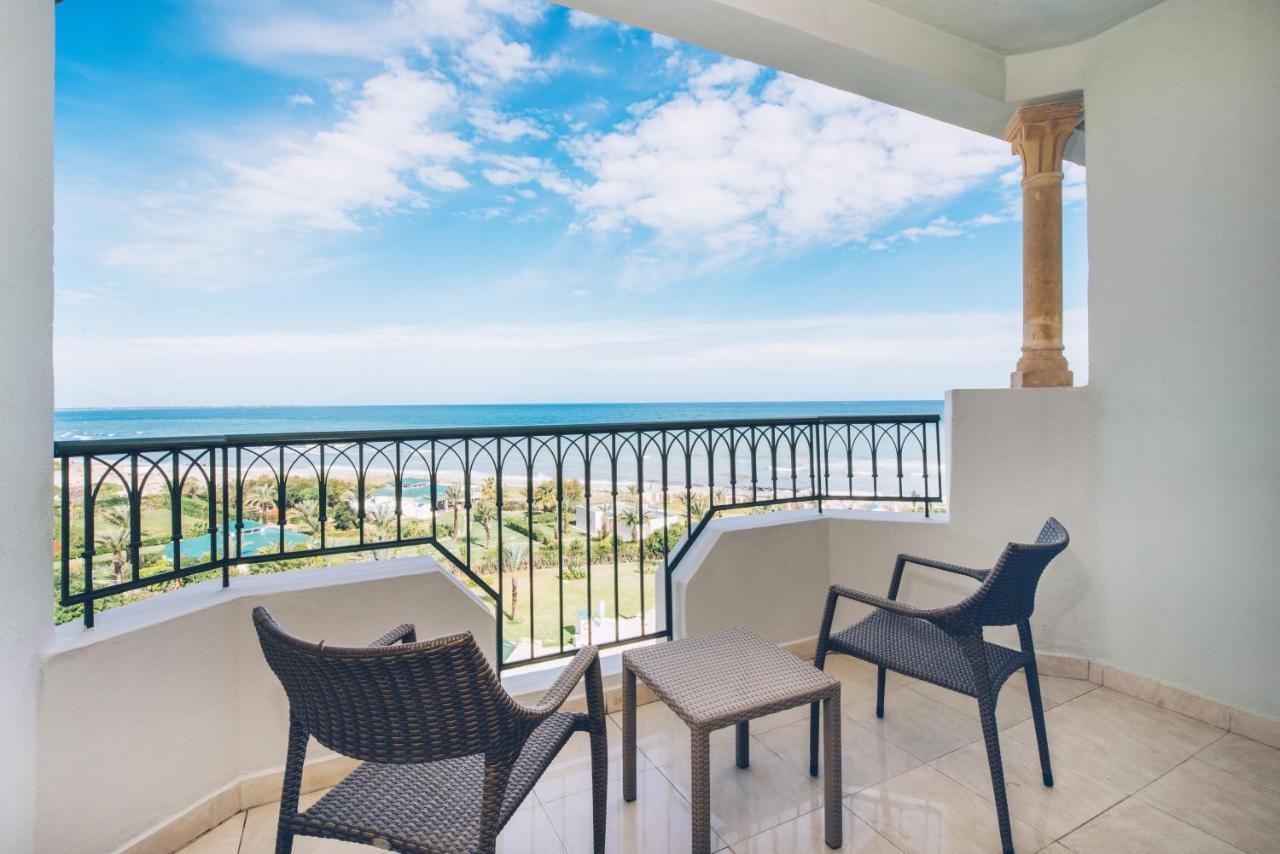 Iberostar Selection Royal El Mansour Hotel Mahdia Exterior photo Balcony at the Hilton San Diego Bayfront