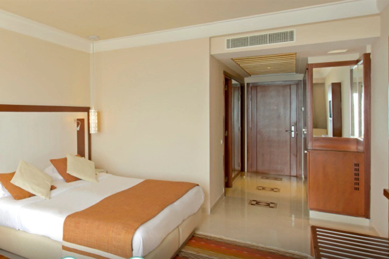 Iberostar Selection Royal El Mansour Hotel Mahdia Exterior photo A room at the hotel