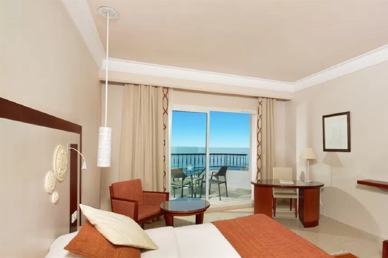 Iberostar Selection Royal El Mansour Hotel Mahdia Exterior photo A room at the hotel